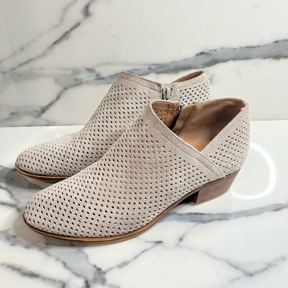 Lucky Brand Gray Suede Perforated Baylah Bootie Sz 9 Boho Minimalist Festival